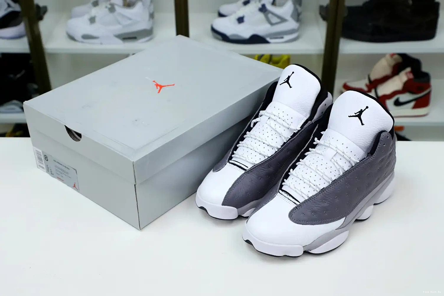 AIR Kimikick 13 'ATMOSPHERE GREY' JORDAN RETRO -414571-016 0802